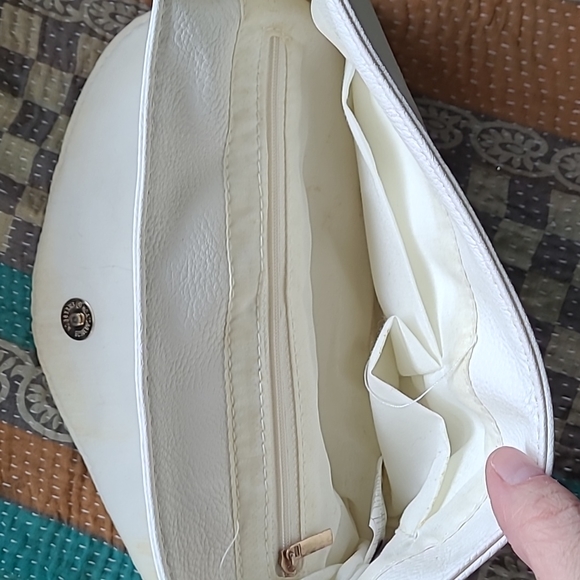 🦋5/$25 Studded clutch purse - Picture 4 of 5